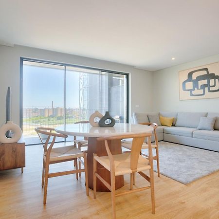 Апартаменты Brand New Luxurious Ap T2 - Amazing View- With Garage Вила-Нова-ди-Гая Экстерьер фото